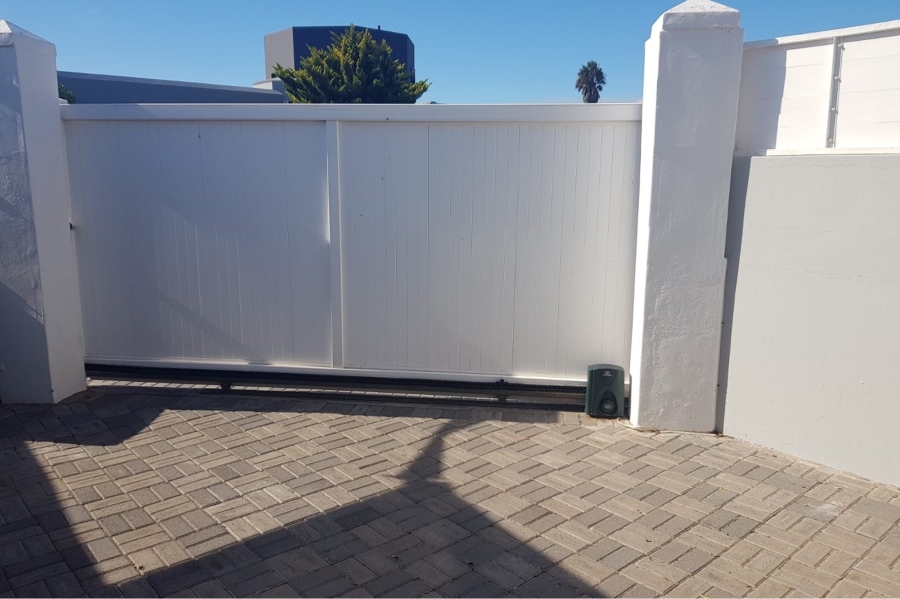 To Let 1 Bedroom Property for Rent in Country Club Western Cape